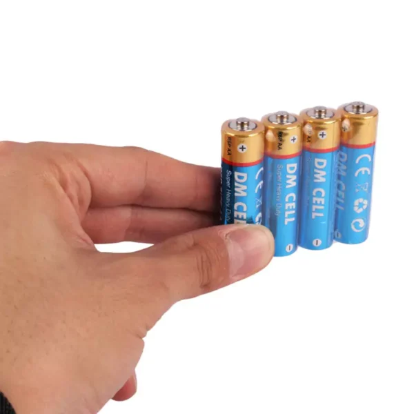 باتری چهارتایی قلمی DM Cell Super Heavy Duty R6P UM3 1.5V AA